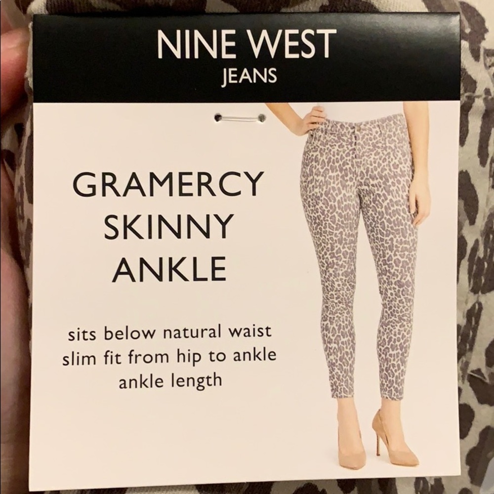 NWT** Nine West Printed Ankle Jeans - Picture 6 of 10